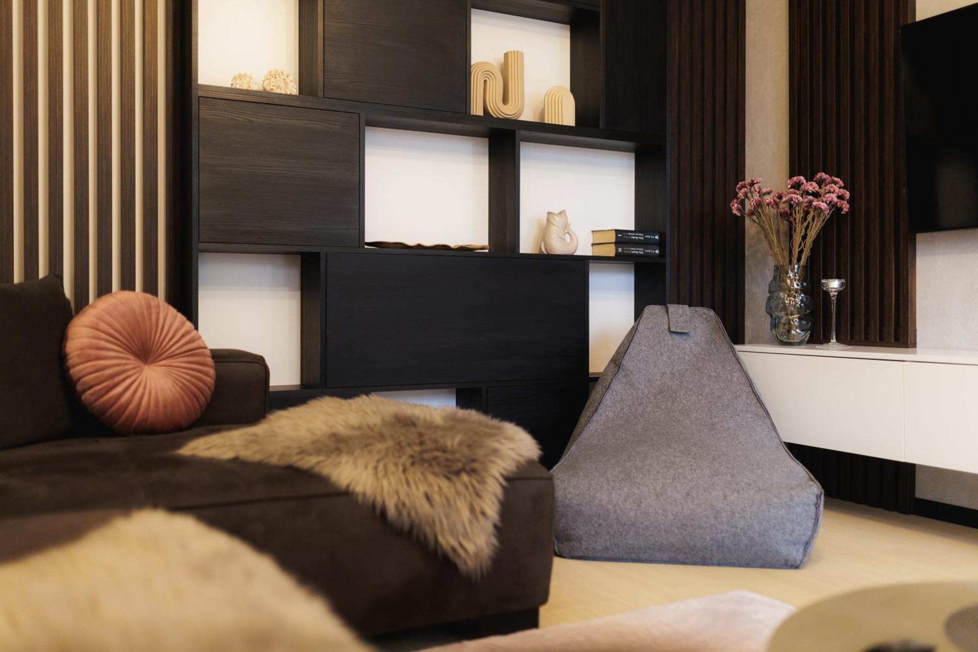 Rose Luxury Apartment & 24H Self Check-In With Private Parking Banská Bystrica Eksteriør billede